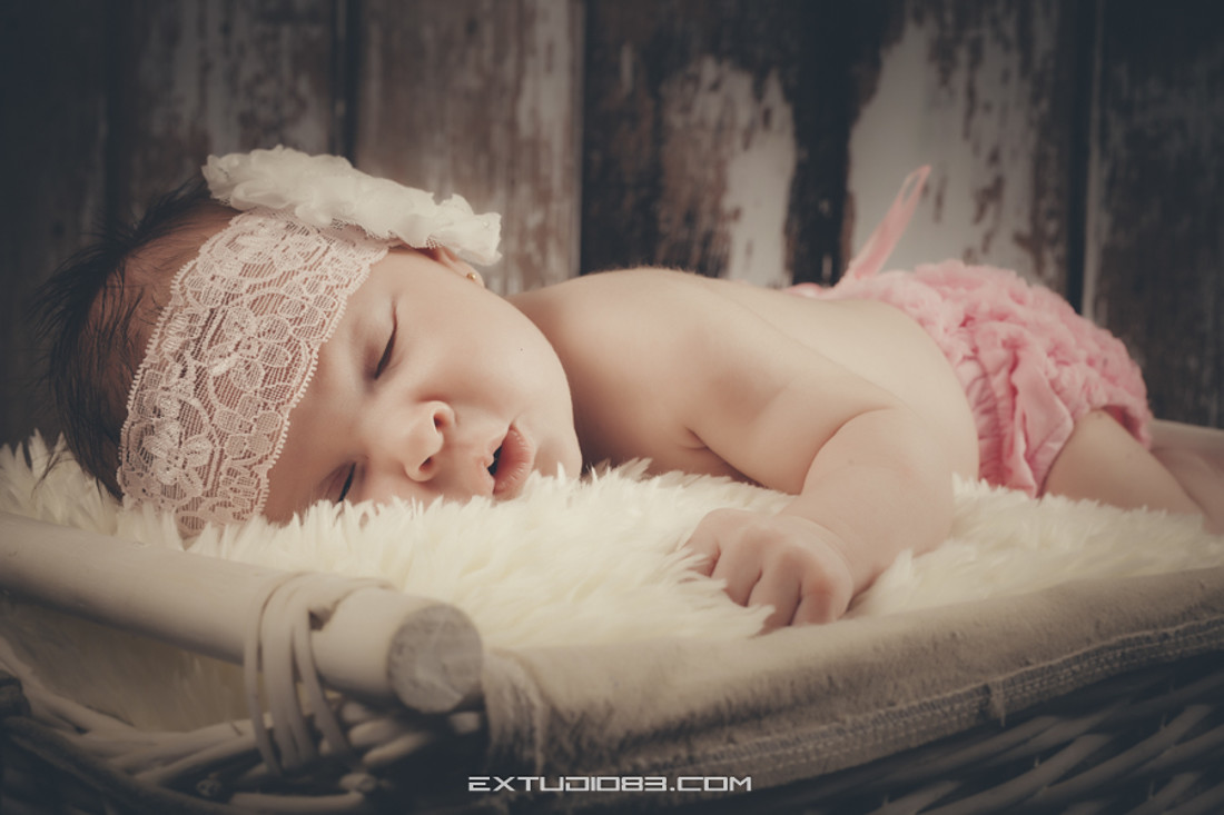 REPORTAJE NEWBORN DANIELA EXTUDIO 83  112 EXTUDIO83 PLASENNCIA