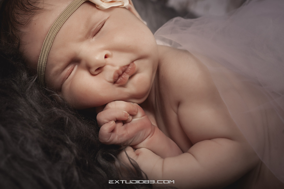 REPORTAJE NEWBORN DANIELA EXTUDIO 83  117 EXTUDIO83 PLASENNCIA