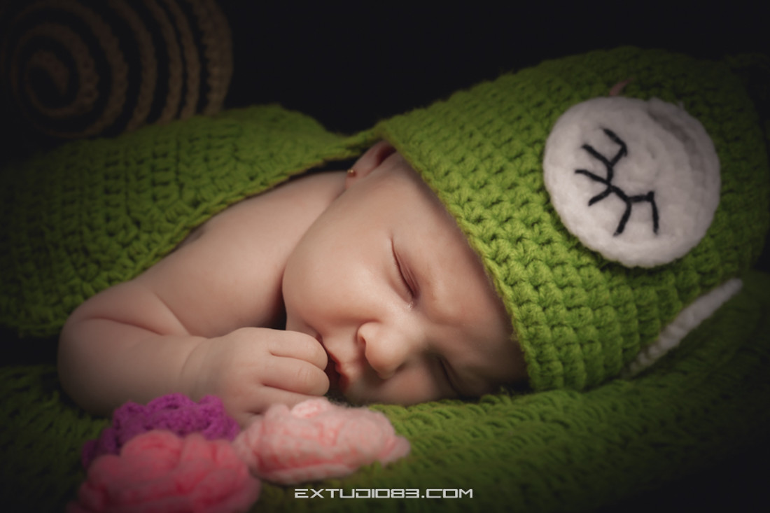 REPORTAJE NEWBORN DANIELA EXTUDIO 83  125 EXTUDIO83 PLASENNCIA